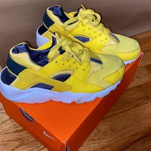 Yellow Huarache